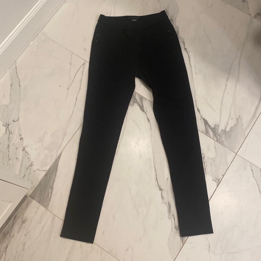 Sanctuary. Size M. Pull on, stretch, soft ponte. Never worn.